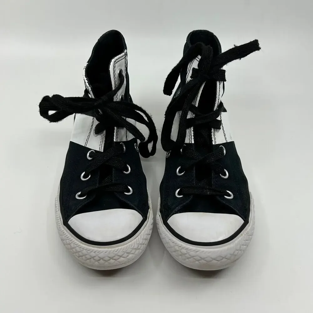 Converse Chuck Taylor All Star Junior Shoes US 1 Black/White Lace-Up Sneakers
